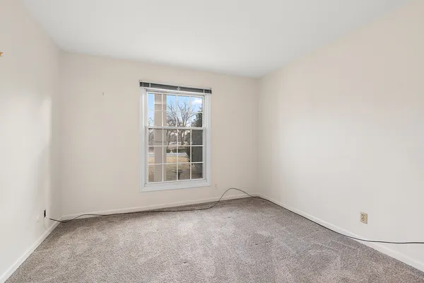 $179,900 | 3001 West Heritage Drive, Unit 106, Joliet, IL 60435