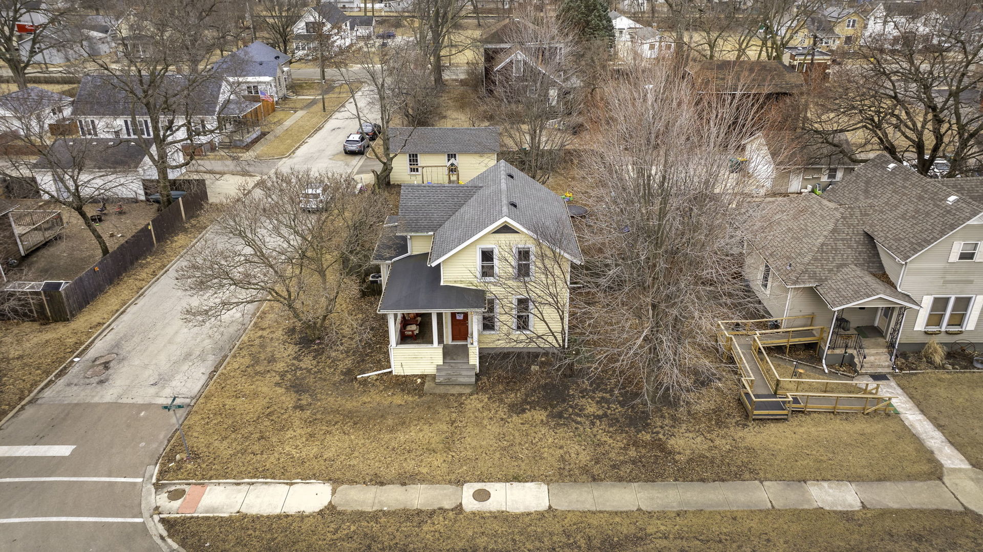 565 East Norris Drive Ottawa, IL 61350 - Photo 27 of 42 a picture of street view