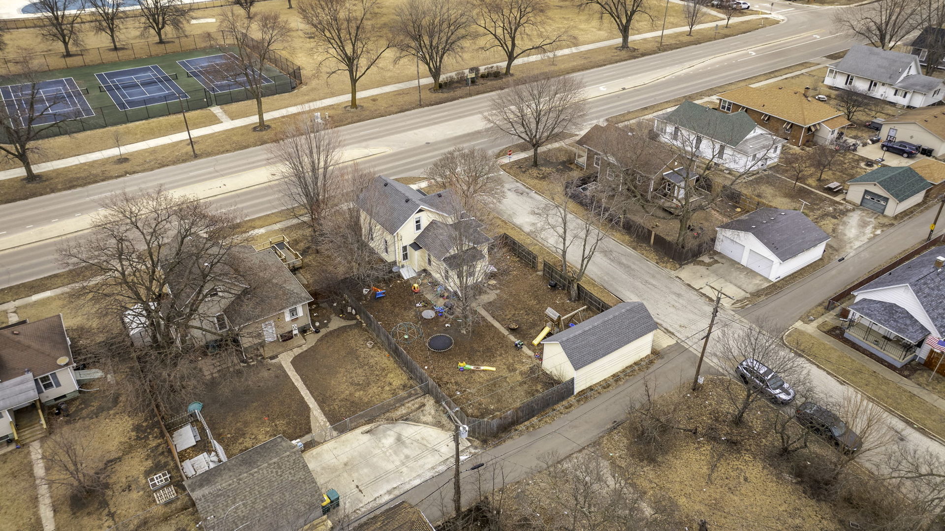 565 East Norris Drive Ottawa, IL 61350 - Photo 29 of 42