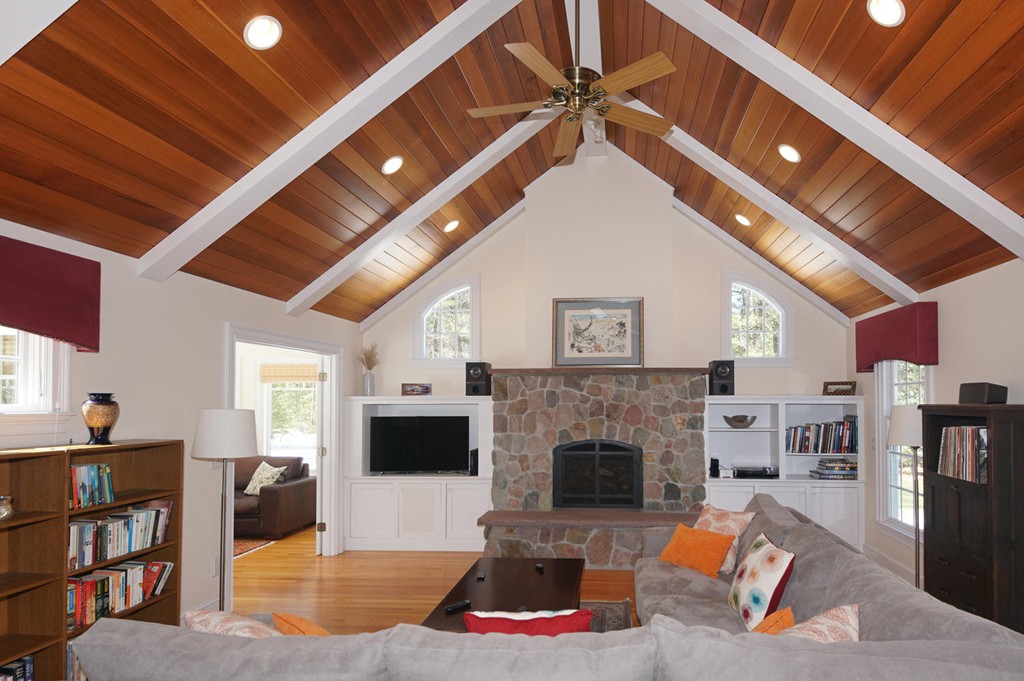 593 Strawberry Hill Road Concord, MA 01742 - Photo 2 of 18 Gallery Image 2
