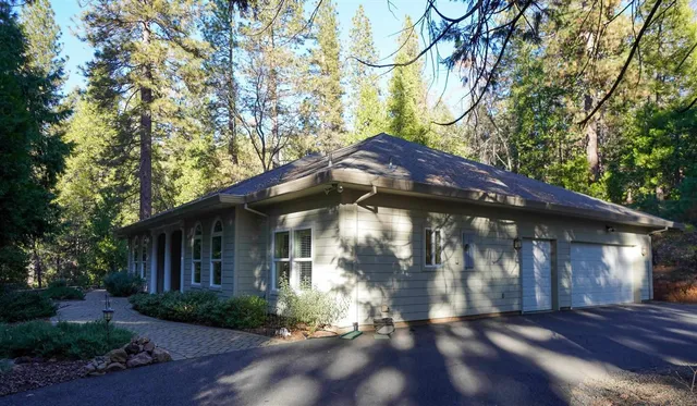 $849,000 | 17400 Mt Elizabeth Drive, Sonora, CA 95370