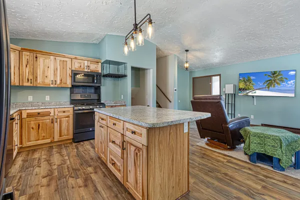 $365,000 | 51489 Southridge Lane, Waterville, MN 56096