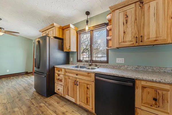 $365,000 | 51489 Southridge Lane, Waterville, MN 56096