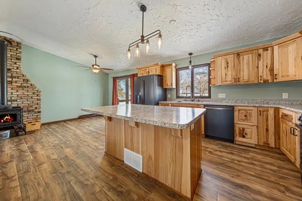 $365,000 | 51489 Southridge Lane, Waterville, MN 56096