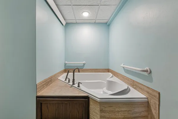 $365,000 | 51489 Southridge Lane, Waterville, MN 56096