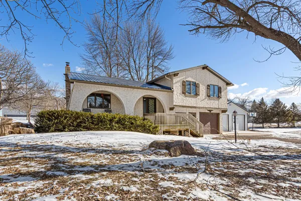 $365,000 | 51489 Southridge Lane, Waterville, MN 56096