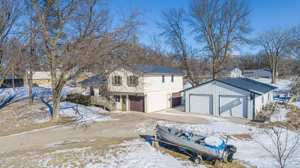 $365,000 | 51489 Southridge Lane, Waterville, MN 56096