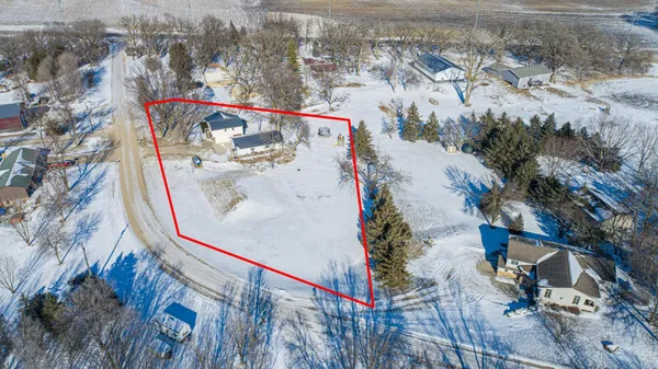 $365,000 | 51489 Southridge Lane, Waterville, MN 56096