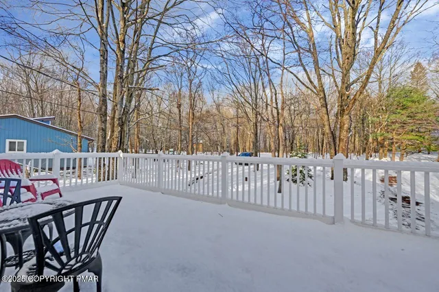 $369,000 | 124 Fern Ridge Road, Blakeslee, PA 18610