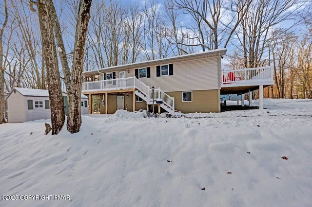 $369,000 | 124 Fern Ridge Road, Blakeslee, PA 18610