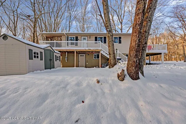 $369,000 | 124 Fern Ridge Road, Blakeslee, PA 18610