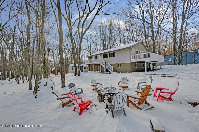 $369,000 | 124 Fern Ridge Road, Blakeslee, PA 18610