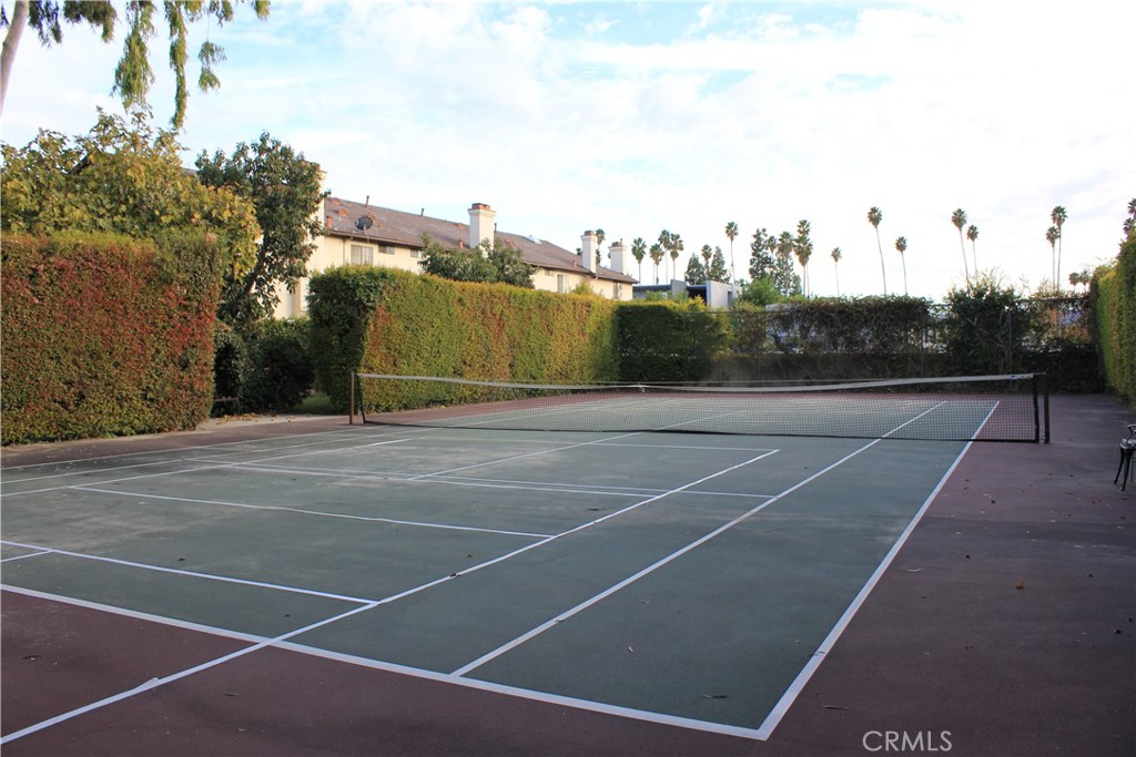 7304 Corbin Avenue, Unit F Reseda, CA 91335 - Photo 8 of 12 a view of a tennis court