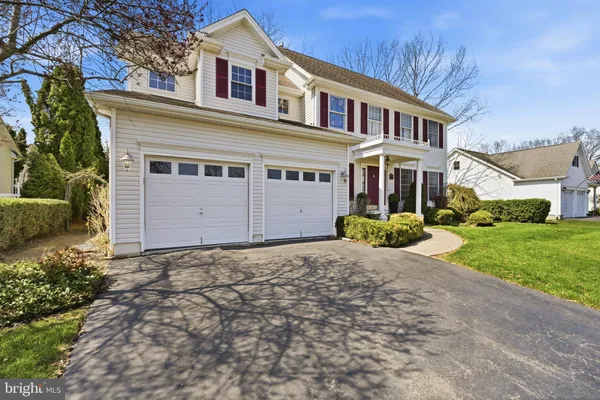 $675,000 | 352 Chestnut Drive, Manahawkin, NJ 08050