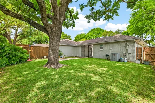 $3,700 | 9624 Atherton Drive, Dallas, TX 75243