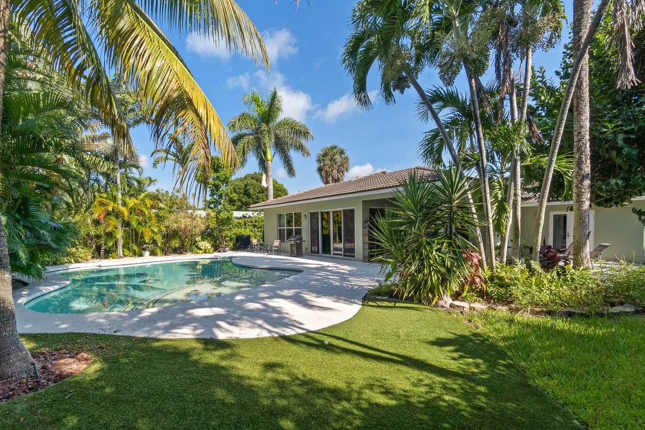15 Ridge Boulevard Ocean Ridge, FL 33435 - Photo 1 of 2 backyard