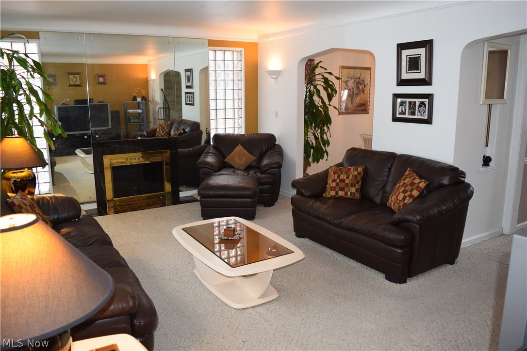 3666 Bainbridge Road Cleveland Heights, OH 44118 - Photo 4 of 30