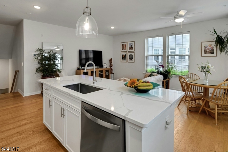 73 Robeson Street Somerville, NJ 08876 - Photo 13 of 34