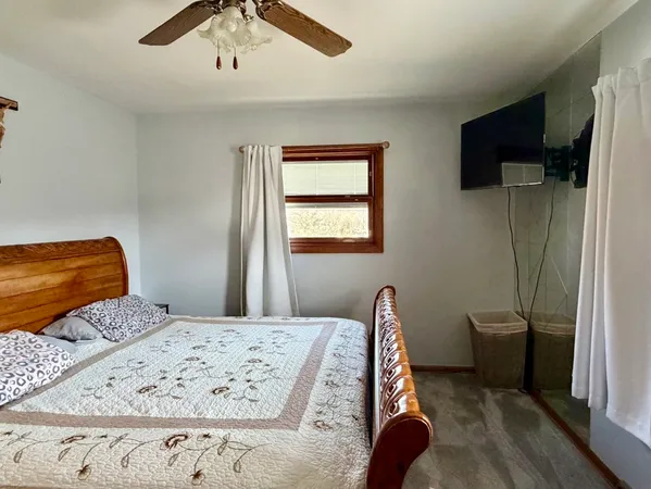 $3,200 | 1895 Birch Street, Des Plaines, IL 60018