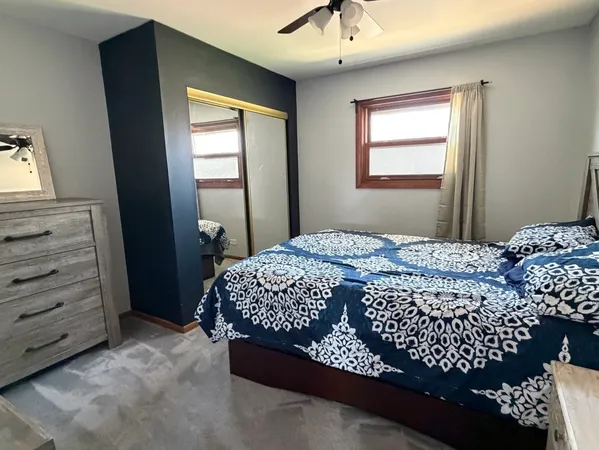 $3,200 | 1895 Birch Street, Des Plaines, IL 60018