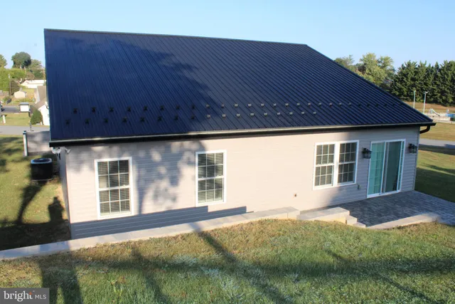 $2,000 | 775 Alandale Drive, Chambersburg, PA 17202