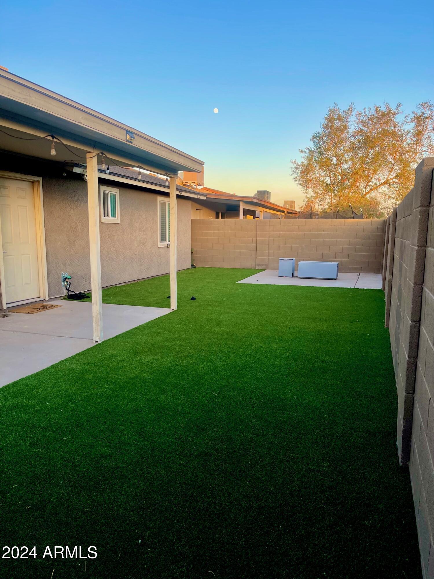 2257 West Roeser Road Phoenix, AZ 85041 - Photo 12 of 14 IMG_2752