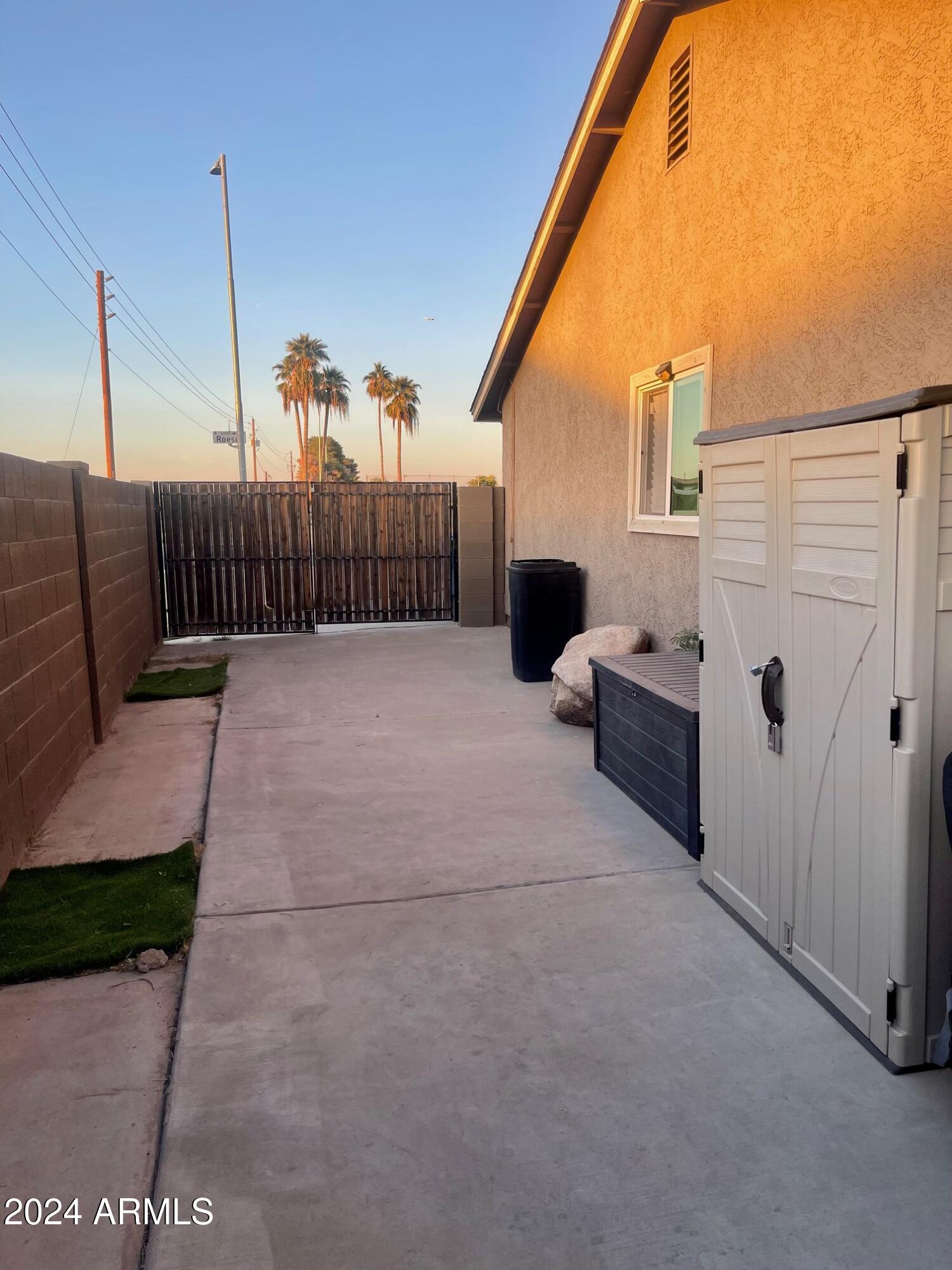 2257 West Roeser Road Phoenix, AZ 85041 - Photo 13 of 14 IMG_2751