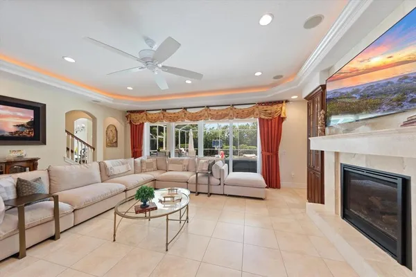 $2,950,000 | 305 Eastleigh Drive, Belleair, FL 33756