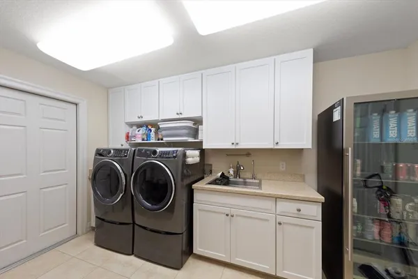 $2,950,000 | 305 Eastleigh Drive, Belleair, FL 33756