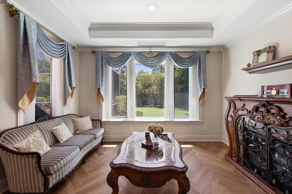 $2,950,000 | 305 Eastleigh Drive, Belleair, FL 33756