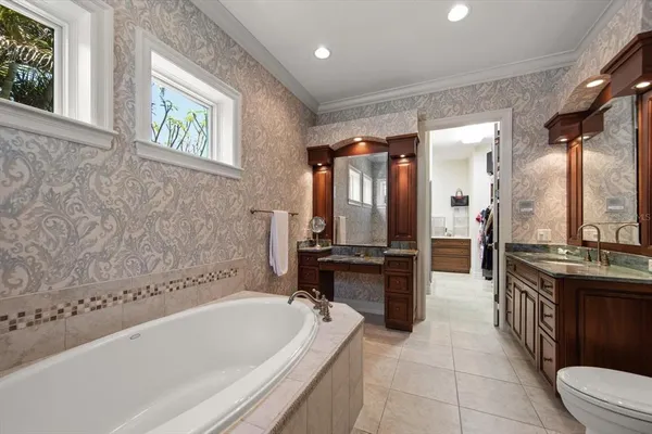 $2,950,000 | 305 Eastleigh Drive, Belleair, FL 33756