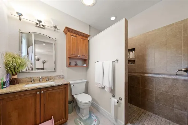 $2,950,000 | 305 Eastleigh Drive, Belleair, FL 33756