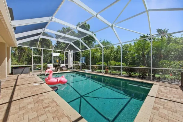 $2,950,000 | 305 Eastleigh Drive, Belleair, FL 33756