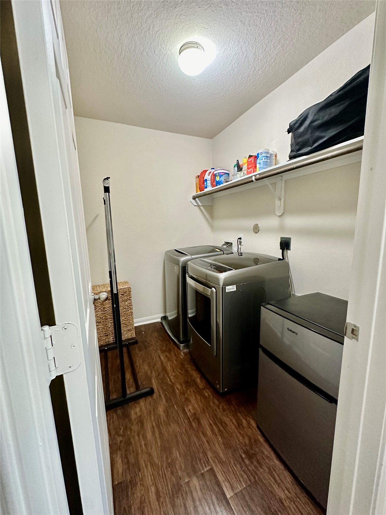 18622 Each Elm Way Houston, TX 77084 - Photo 24 of 35 a utility room with dryer and washer