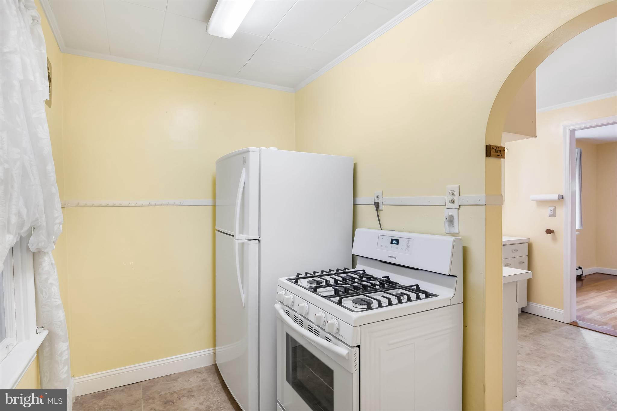 33 Lejune Road Cinnaminson, NJ 08077 - Photo 11 of 28 Kitchen