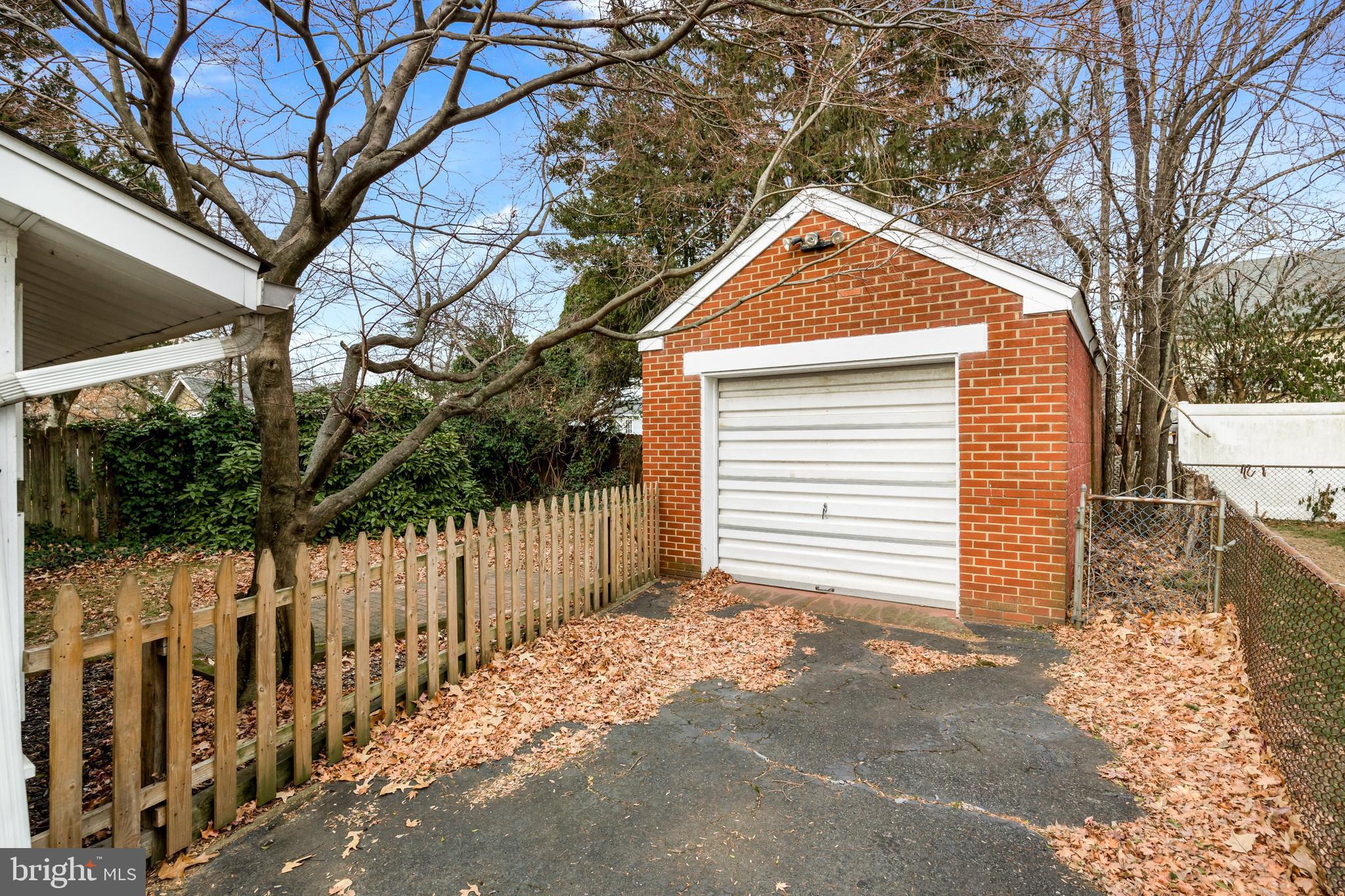 33 Lejune Road Cinnaminson, NJ 08077 - Photo 27 of 28 Garage