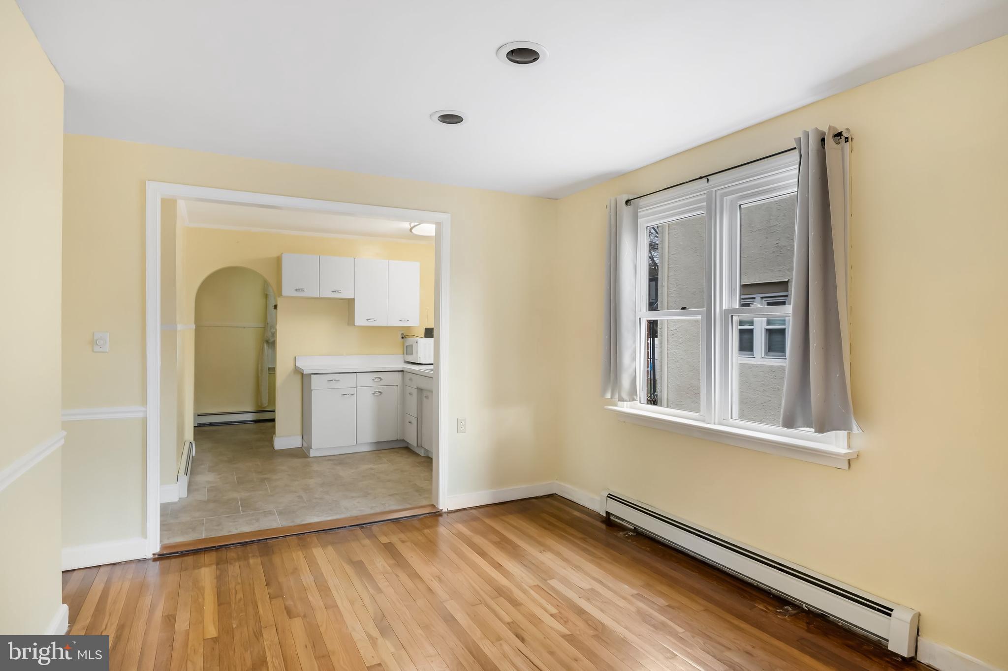 33 Lejune Road Cinnaminson, NJ 08077 - Photo 6 of 28 Dining Room