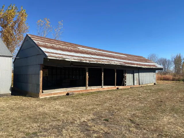 $69,000 | 23296 Highway 59, Worthington, MN 56187