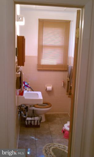 677 Stringtown Road Berryville, VA 22611 - Photo 10 of 22 Bath