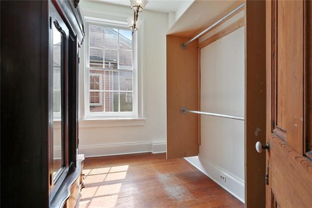 2319 Magazine Street New Orleans, LA 70130 - Photo 15 of 23