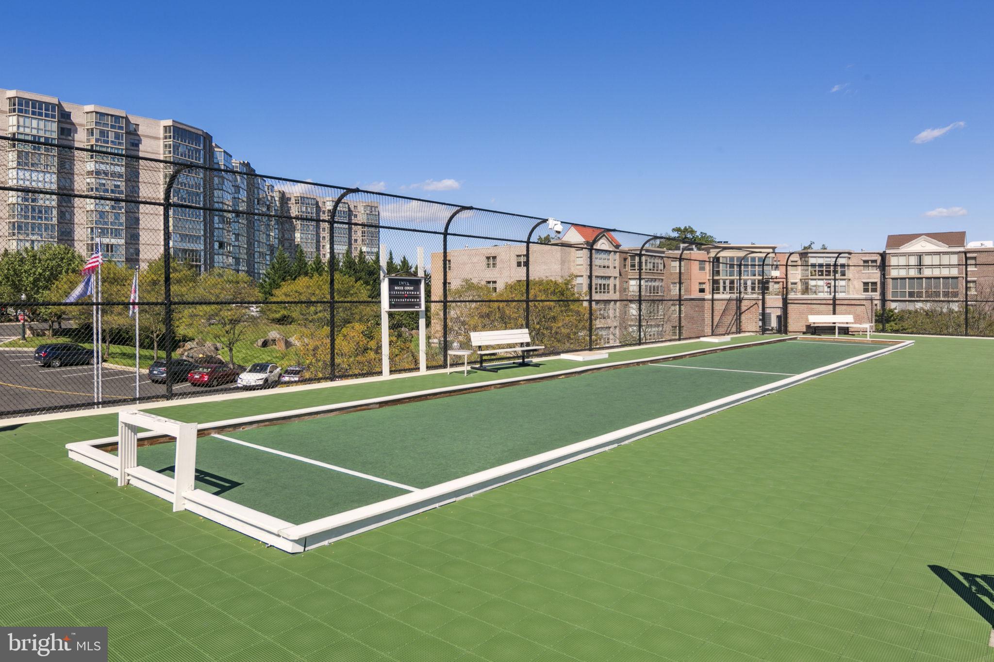 19355 Cypress Ridge Terrace, Unit 803 Leesburg, VA 20176 - Photo 29 of 38 a view of a tennis court