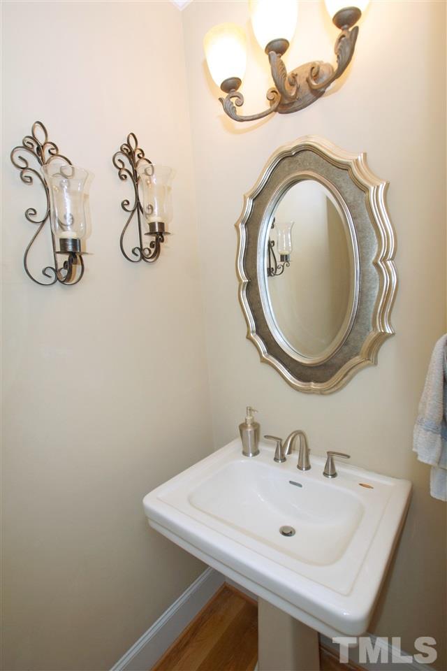 5011 Sears Farm Road Cary, NC 27519 - Photo 6 of 25 Gallery Image 6