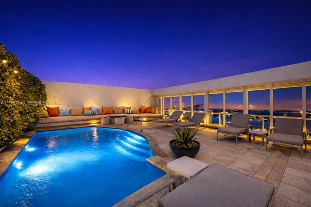 $28,900,000 | 450 Alton Road, Unit PH1, Miami Beach, FL 33139