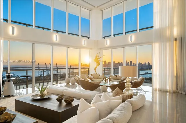 $28,900,000 | 450 Alton Road, Unit PH1, Miami Beach, FL 33139