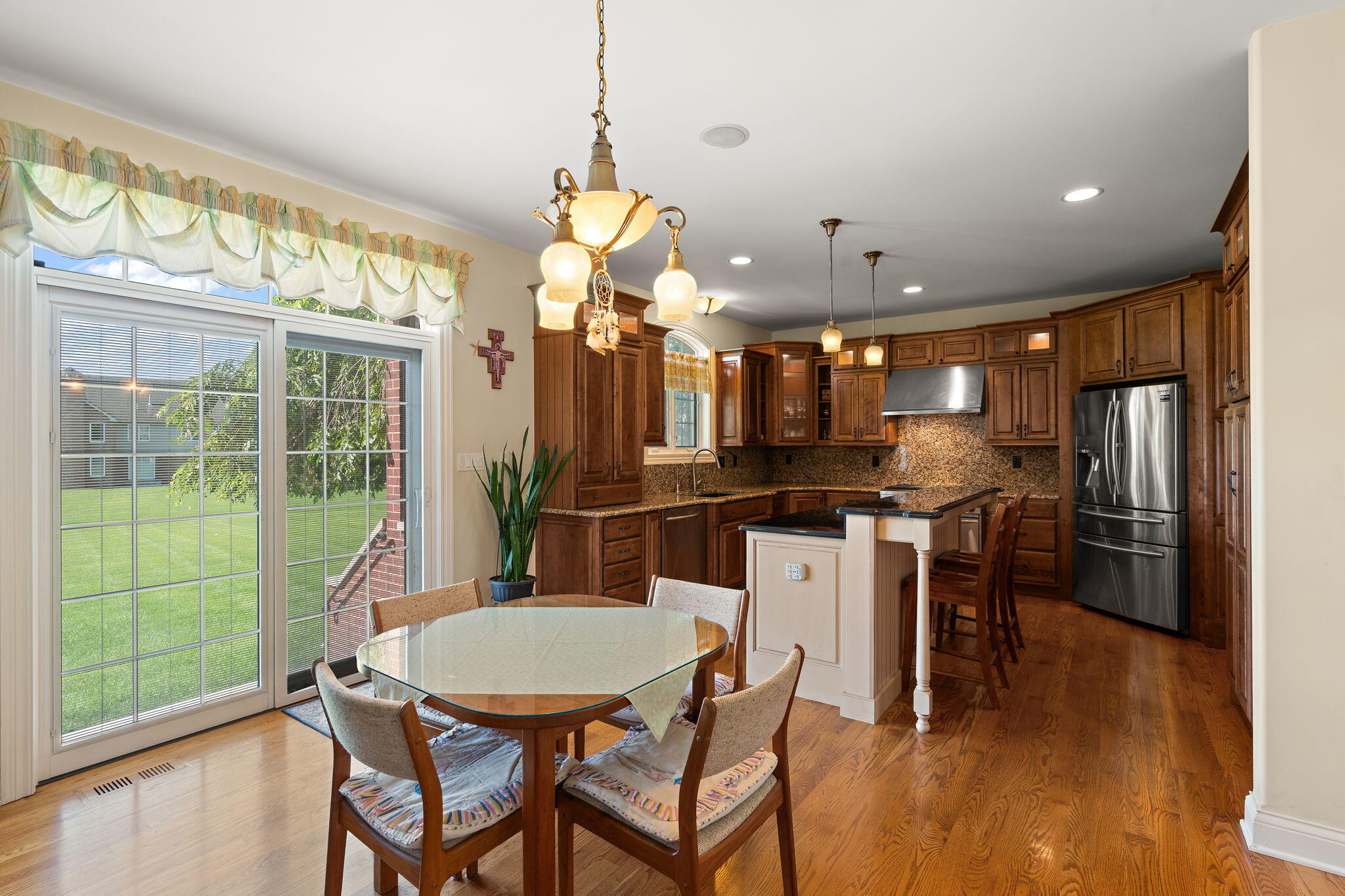 855 Pingel Place Crown Point, IN 46307 - Photo 15 of 55 2048x1365