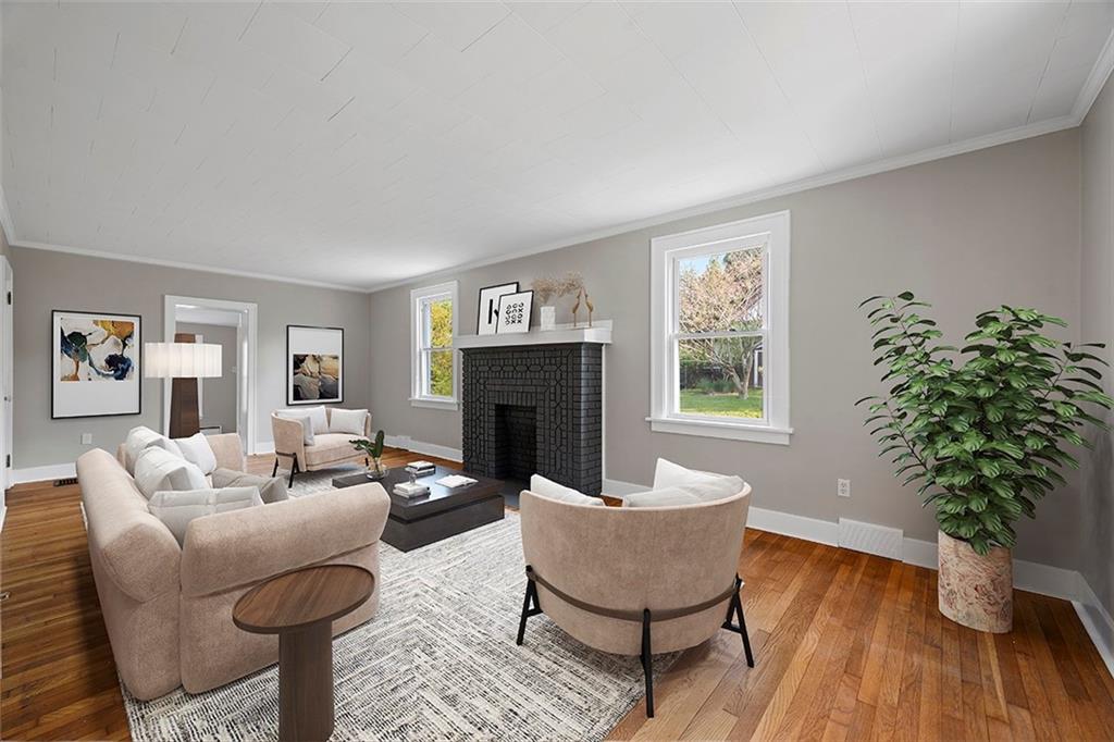 373 Goldsmith Road Pittsburgh, PA 15237 - Photo 6 of 40 a living room with furniture and a potted plant
