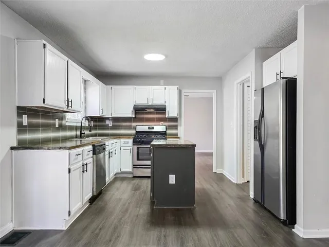 $2,450 | 3319 Clemons Road, Jonesboro, GA 30236