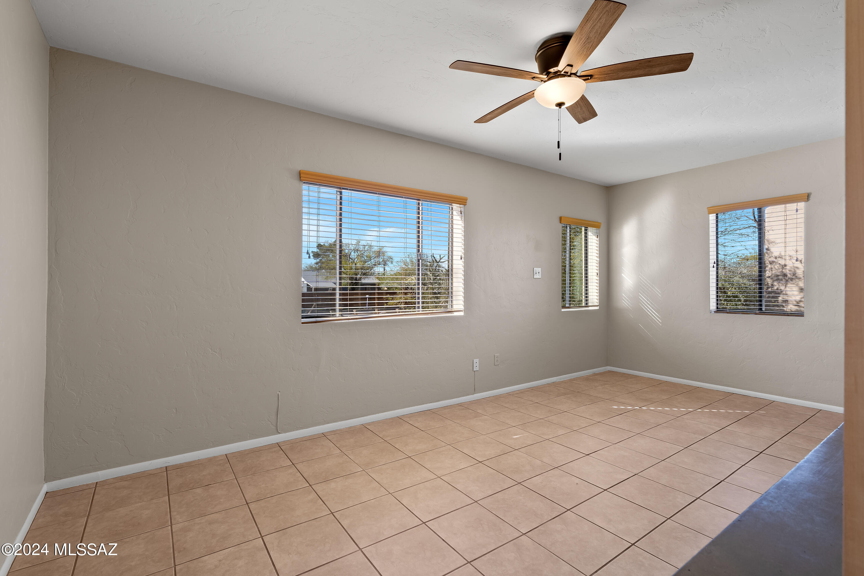 227 East Linden Street Tucson, AZ 85705 - Photo 14 of 31