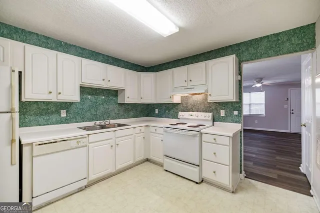 $213,900 | 100 Woodstone Drive, Unit 10, Athens, GA 30605