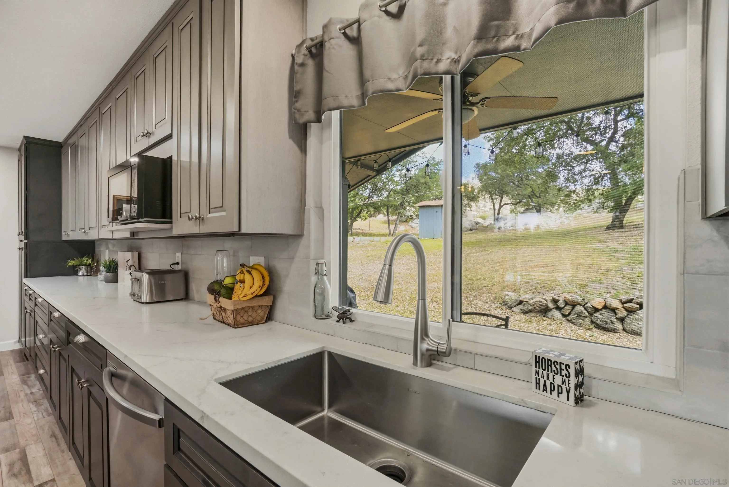 1541 Round Potrero Road Potrero, CA 91963 - Photo 12 of 33 Kitchen